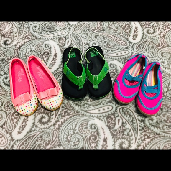 Reef Other - Girls Shoe Bundle of 3 (Size 7/8)